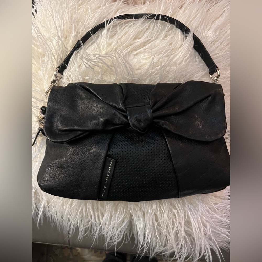 Auth Marc by Marc Jacobs Linda Bow Clutch BAG PURSE Black Buffalo Leather